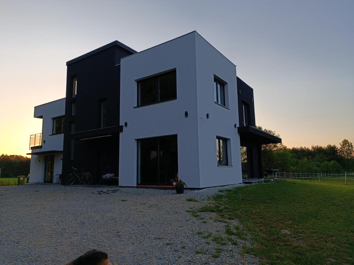 Modern Rancho - Apartamenty Nad Rzeka, Przy Stadninie Koni Kruszyna  Εξωτερικό φωτογραφία