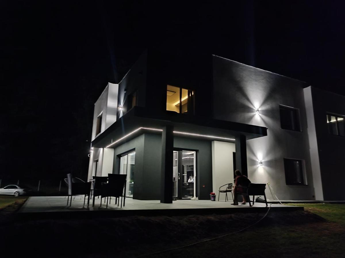 Modern Rancho - Apartamenty Nad Rzeka, Przy Stadninie Koni Kruszyna  Εξωτερικό φωτογραφία