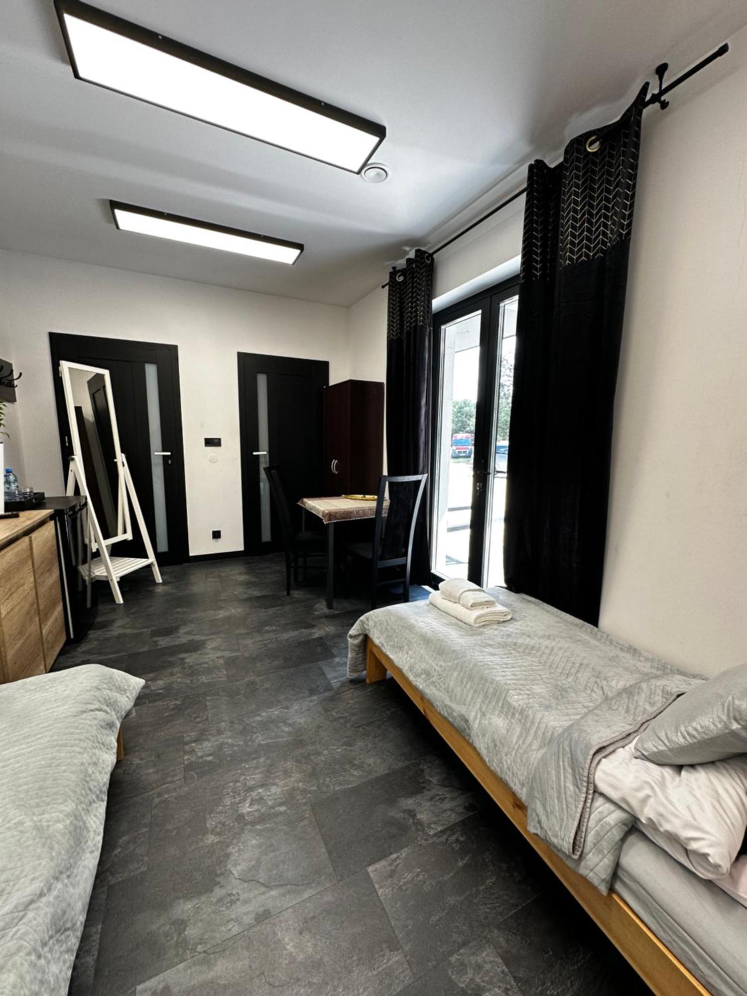 Modern Rancho - Apartamenty Nad Rzeka, Przy Stadninie Koni Kruszyna  Εξωτερικό φωτογραφία